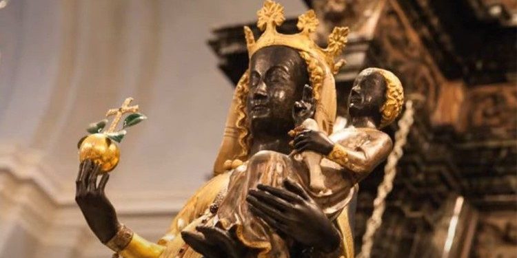 Cardinal Re: Begin anew from Christ and bear witness to faith