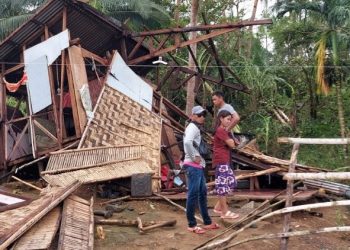 Philippine bishops urge closeness to typhoon victims
